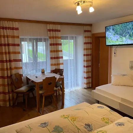 Gaestehaus Zugspitzblick 3*