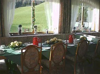 Gaestehaus Zugspitzblick Pensjonat Berwang