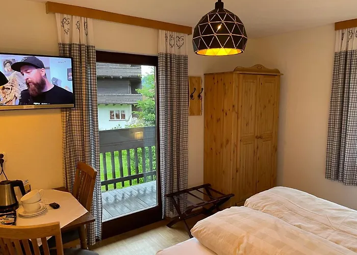 Gaestehaus Zugspitzblick 3*