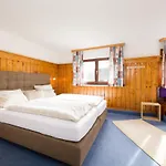 Gaestehaus Zugspitzblick בית הארחה