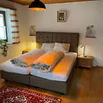 בית הארחה Gaestehaus Zugspitzblick 3*