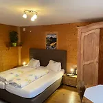 Gaestehaus Zugspitzblick בית הארחה 3*