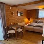 Gaestehaus Zugspitzblick Vendégház Berwang
