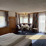 Gaestehaus Zugspitzblick 3* Berwang