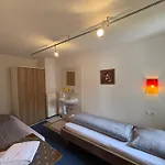 Gaestehaus Zugspitzblick 3*