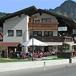 Vendégház Gaestehaus Zugspitzblick 3*
