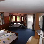 Vendégház Gaestehaus Zugspitzblick