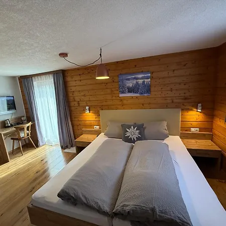 Vendégház Gaestehaus Zugspitzblick 3*