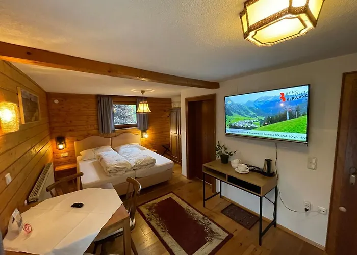 招待所 楚格峰美景酒店