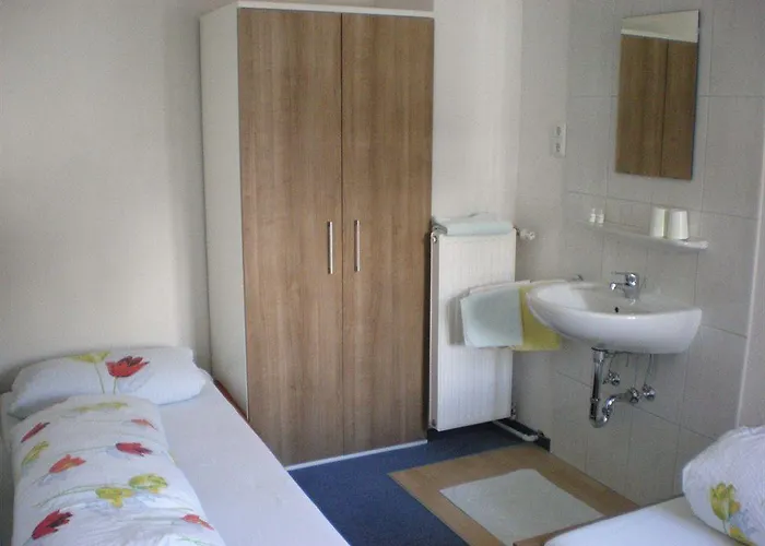 楚格峰美景酒店 招待所 3*